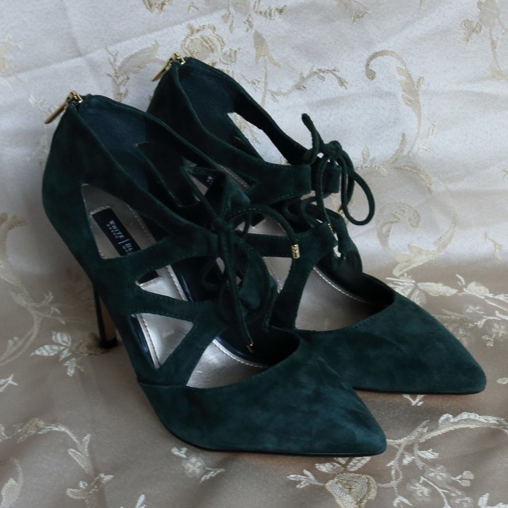 White House Black Market Delphine Suede Heels NEW